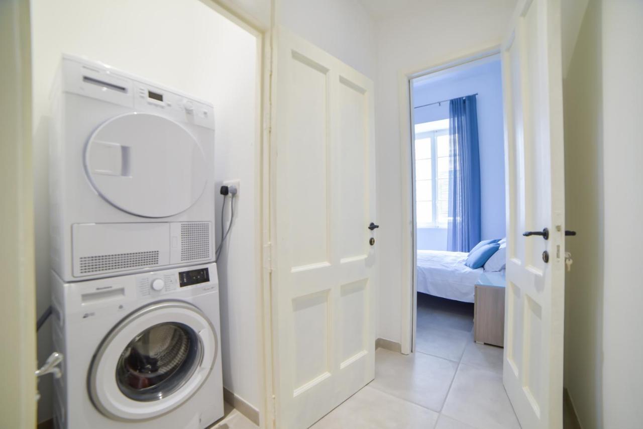 CA 1 - Deluxe two-bedroom apt in Valletta Buitenkant foto
